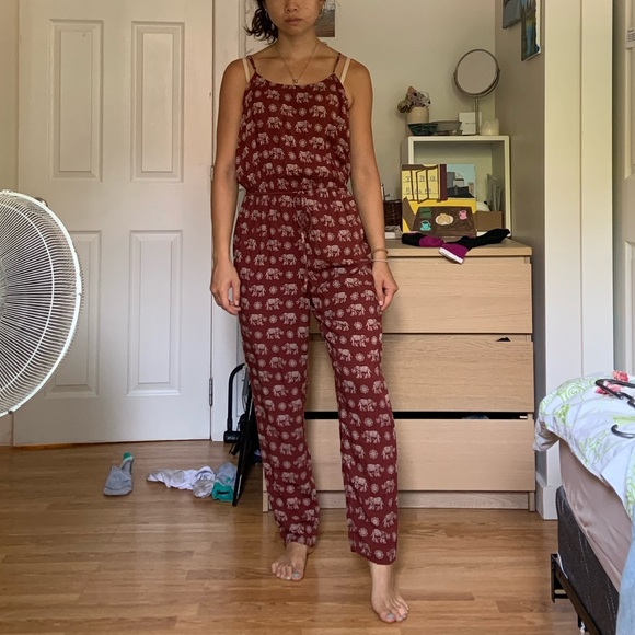 Jumpsuit with elephant design from Forever 21 - Picture 2 of 4